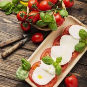 traditional-italian-dish-caprese-VJHAR9Q.jpg
